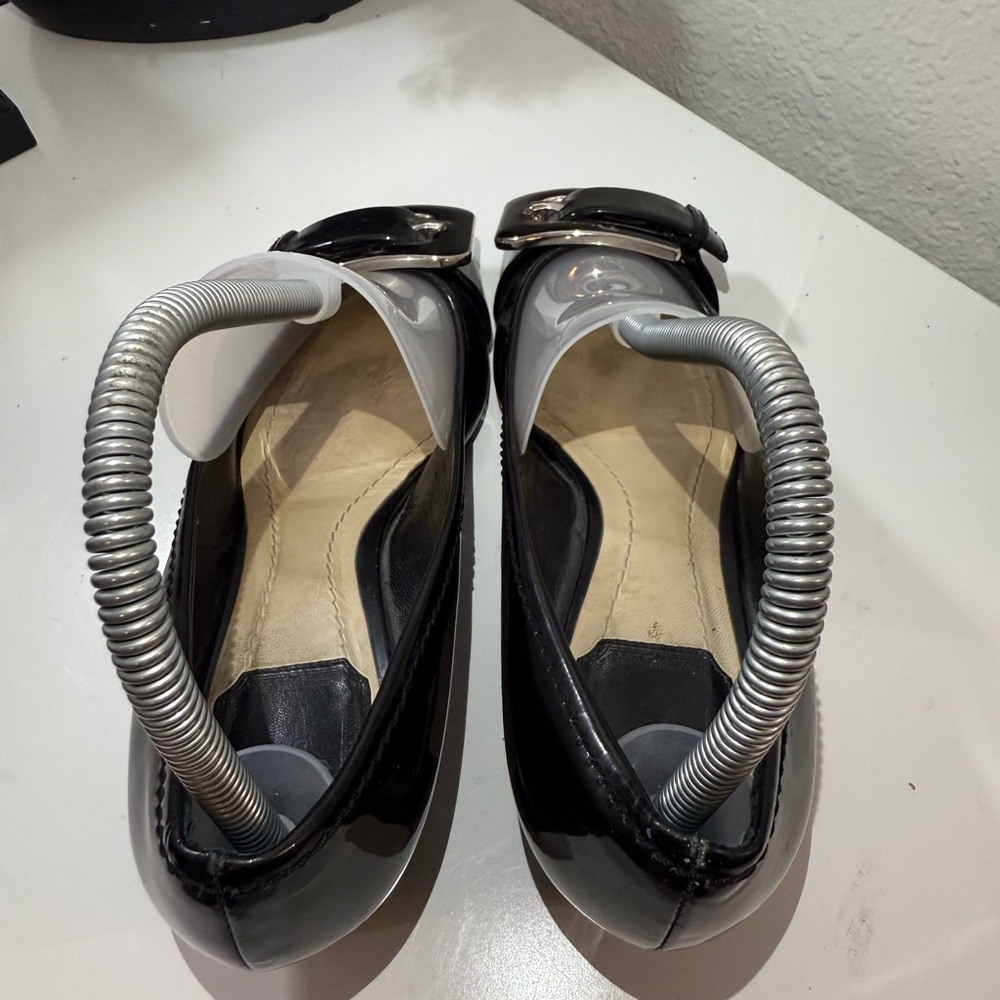Dior Women's Black Loafers with Buckle - Picture 5 of 10